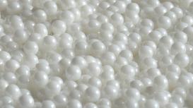 White beads for microgrinding