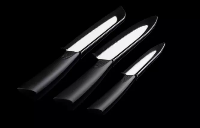 Black Zirconia for knives